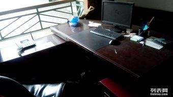 成都辦公設(shè)備轉(zhuǎn)讓 九成新會議桌、打印機(jī)、保險柜、電腦等齊全